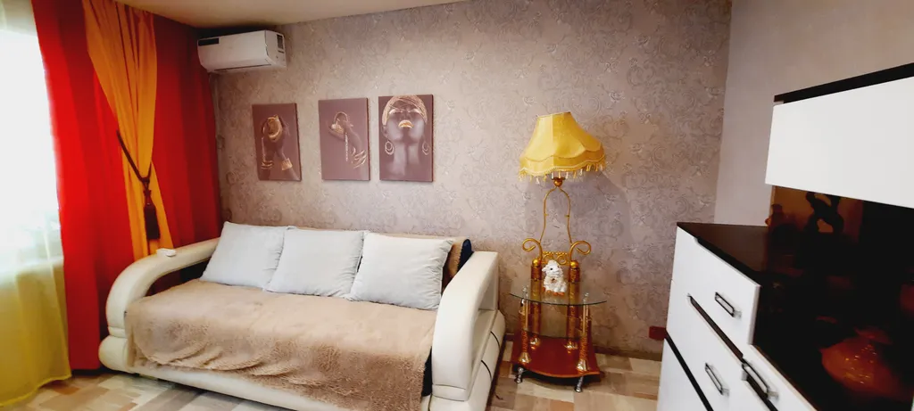 Уютная квартира в центре города — аренда посуточно в Амурск