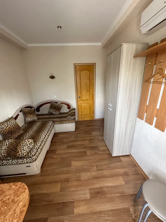 Квартира Эконом номер на двоих — аренда посуточно в Кореиз