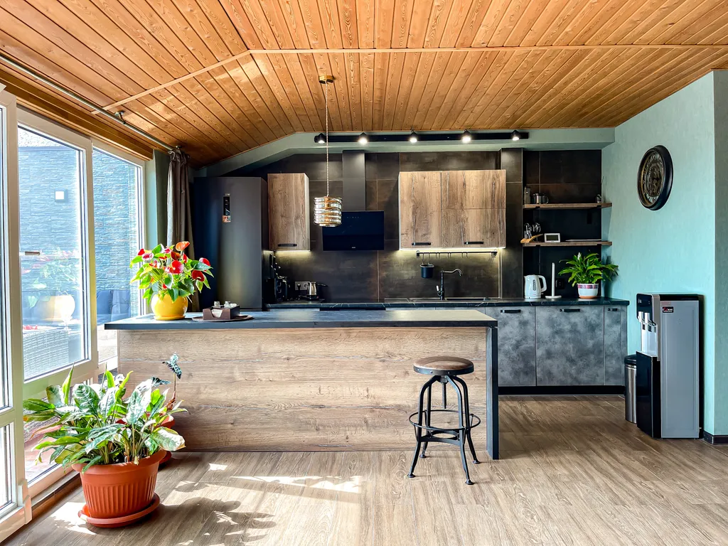 Мансарда с террасой в парке на Театральной площади