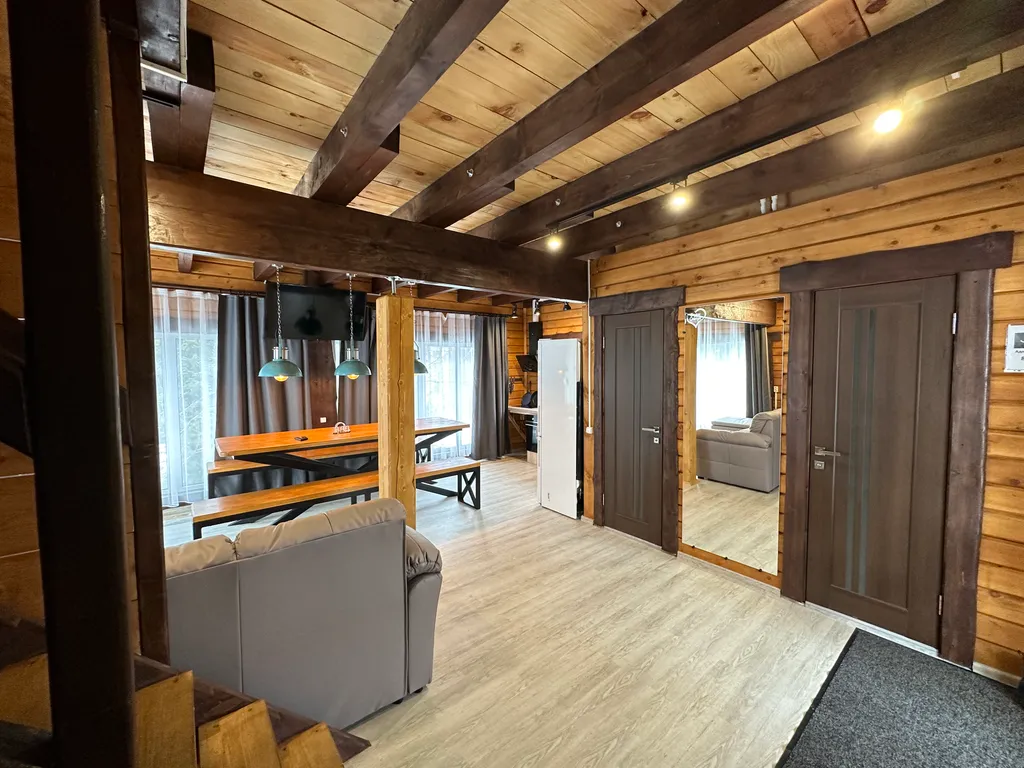 Коттедж с панорамными окнами