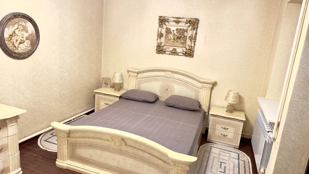 Целый просторный дом в центре