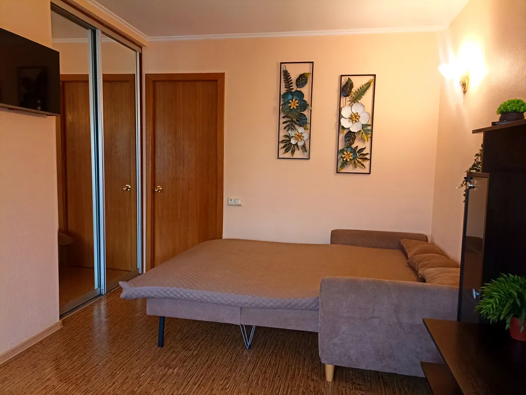 Квартира рядом с МегаГрином