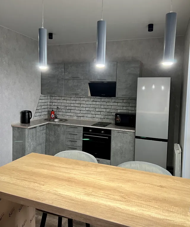 Стильная, просторная студия 50 оттенков серого