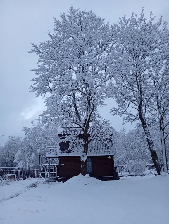 2-к. дом с сауной и балконом на реку