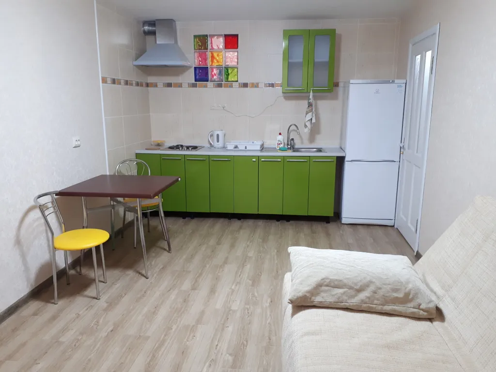 2 комнатная .на Донской 26а