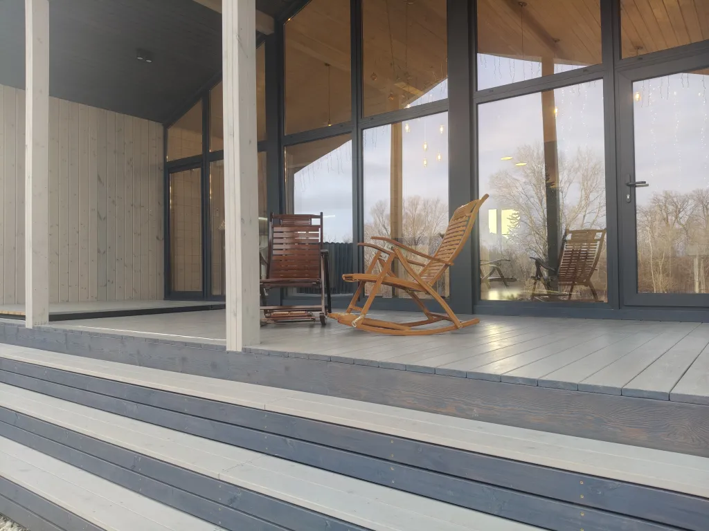 Дом с видом на озеро