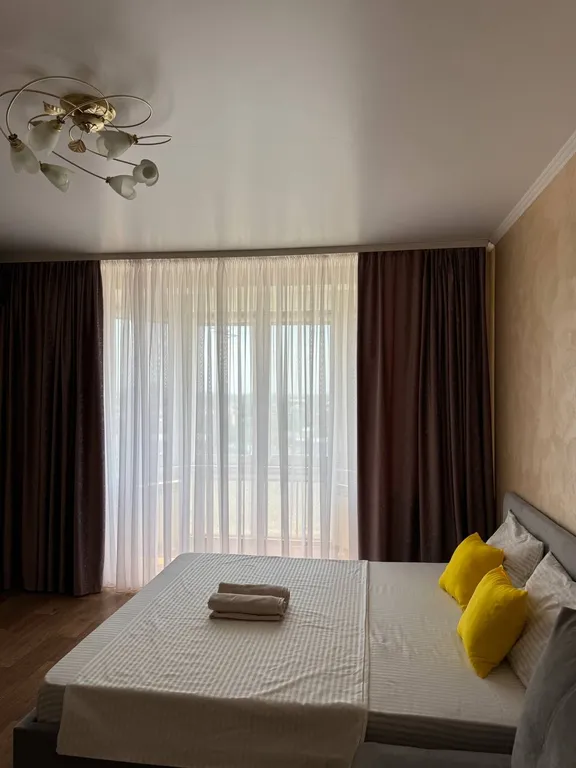 Уютная квартира с красивым видом из окна