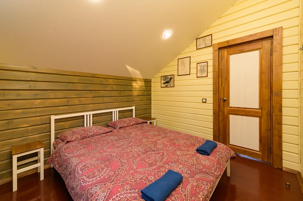 Брусничный коттедж с сауной и банным чаном