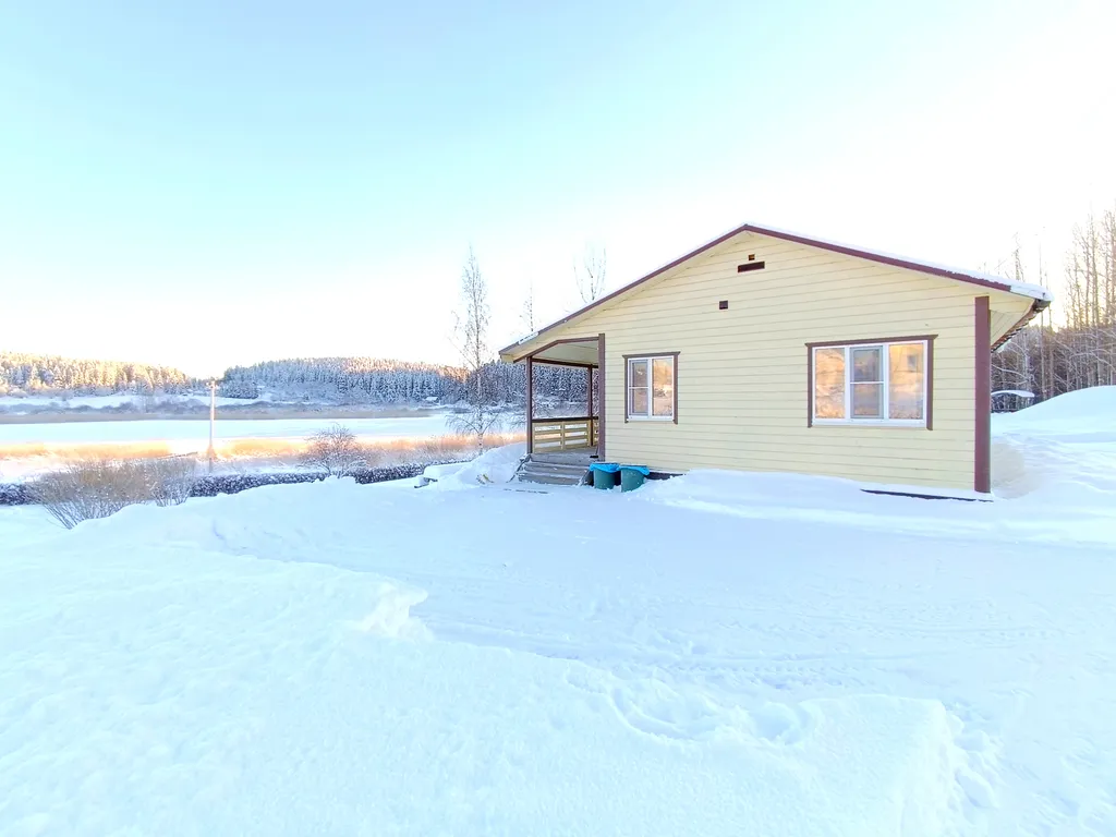 Дом с видом на озеро Паасо