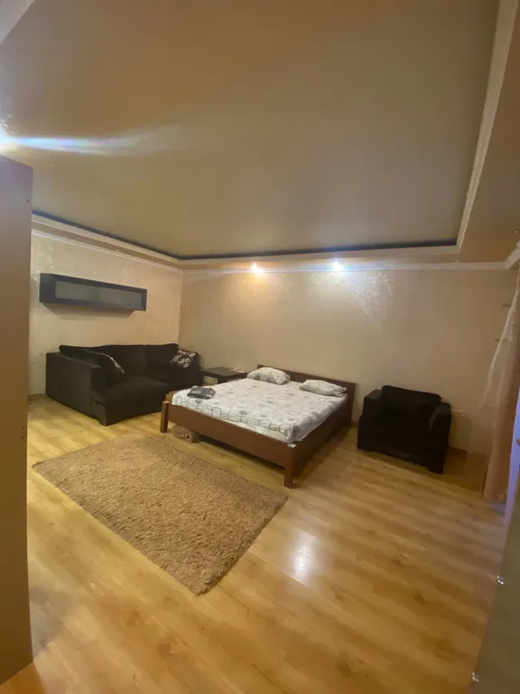 Студия возле центральной площади Ленина, вода 24/7