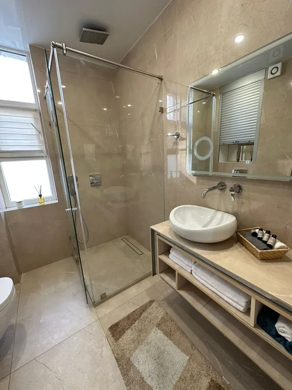 Евро-четырехкомнатный апартамент в Сириусе