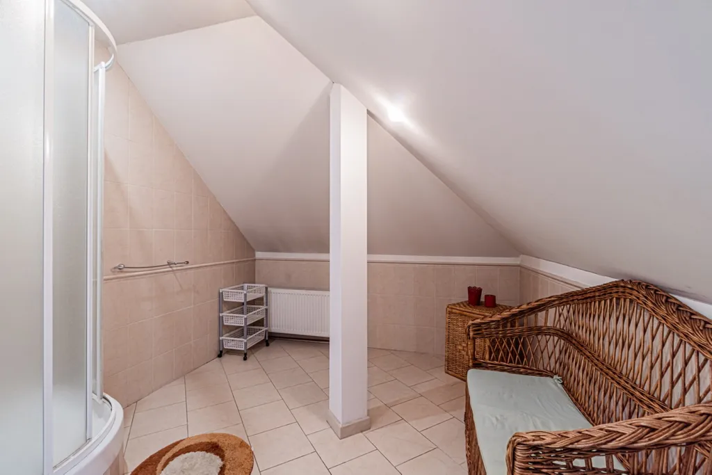 6-комнатный Дом