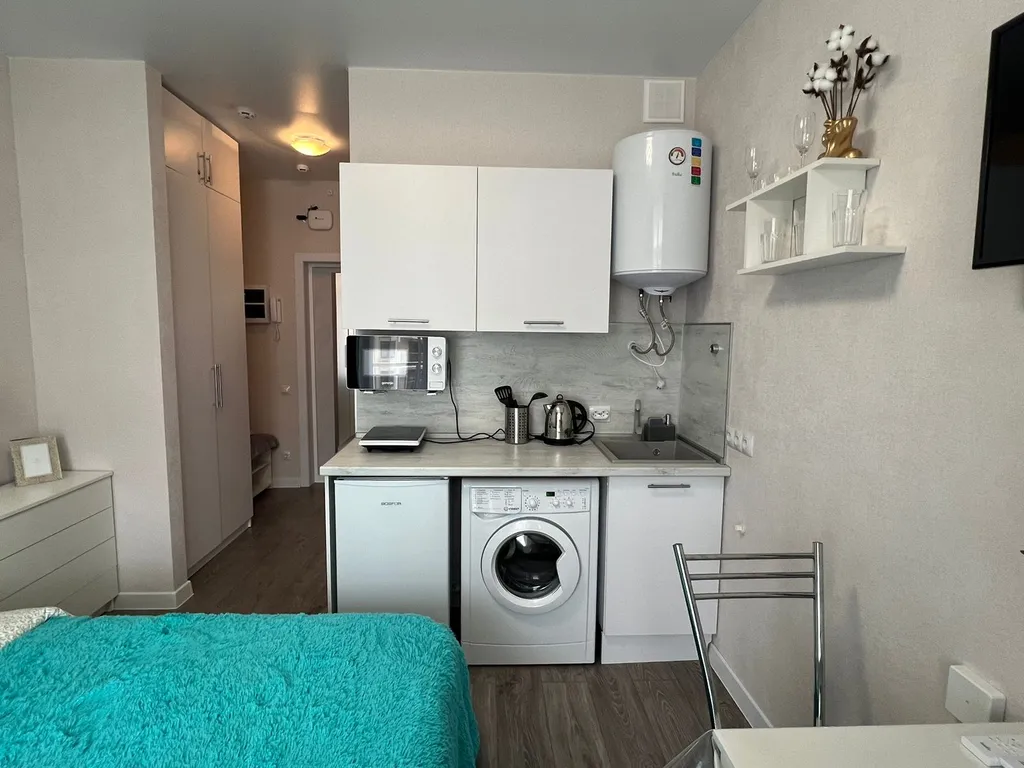 Студия 184 с бассейном