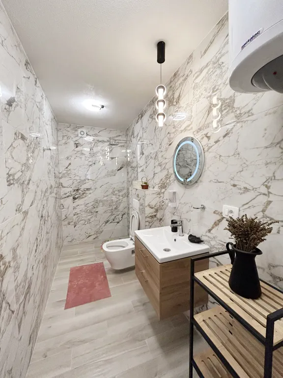 Апартаменты с 2 спальнями на берегу Адриатического моря