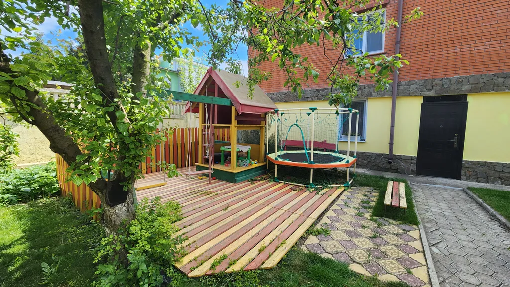 4-комнатный Дом