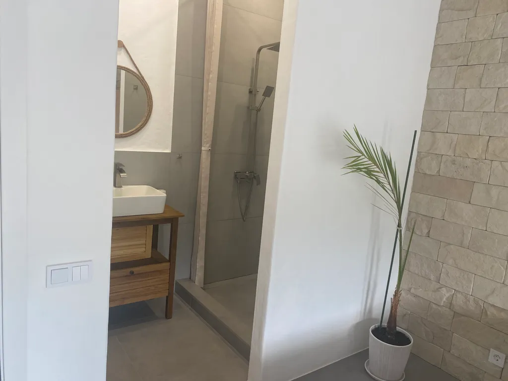 Квартира Комната — Бжид