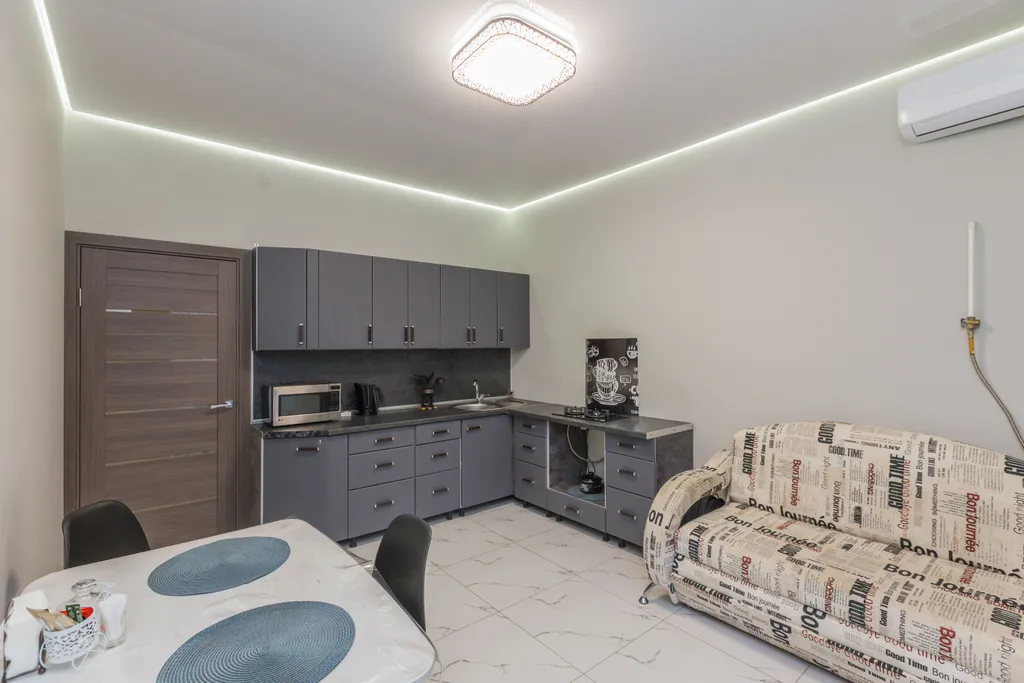 Современная красивая однушка в центре города