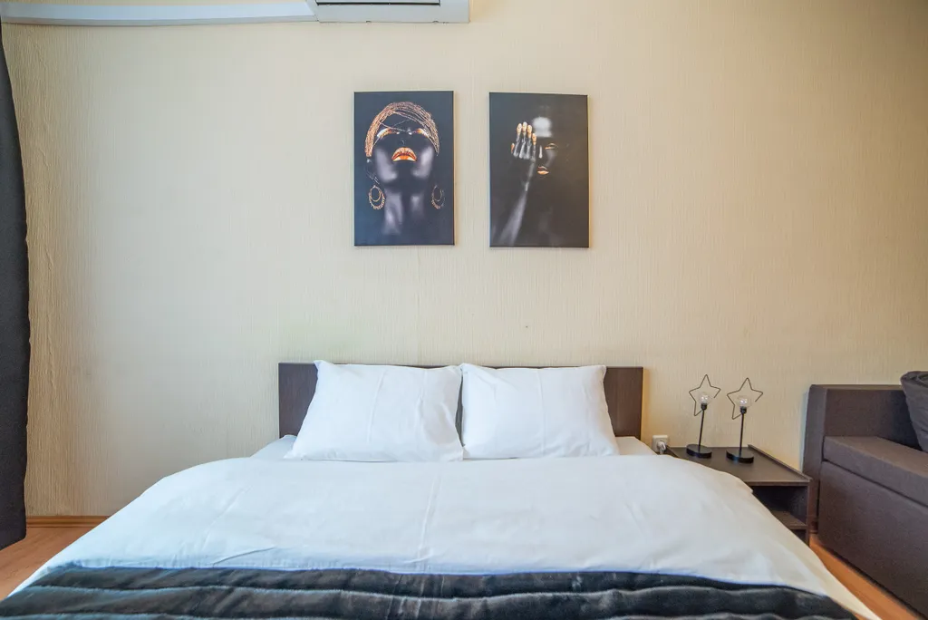 Три шоколада