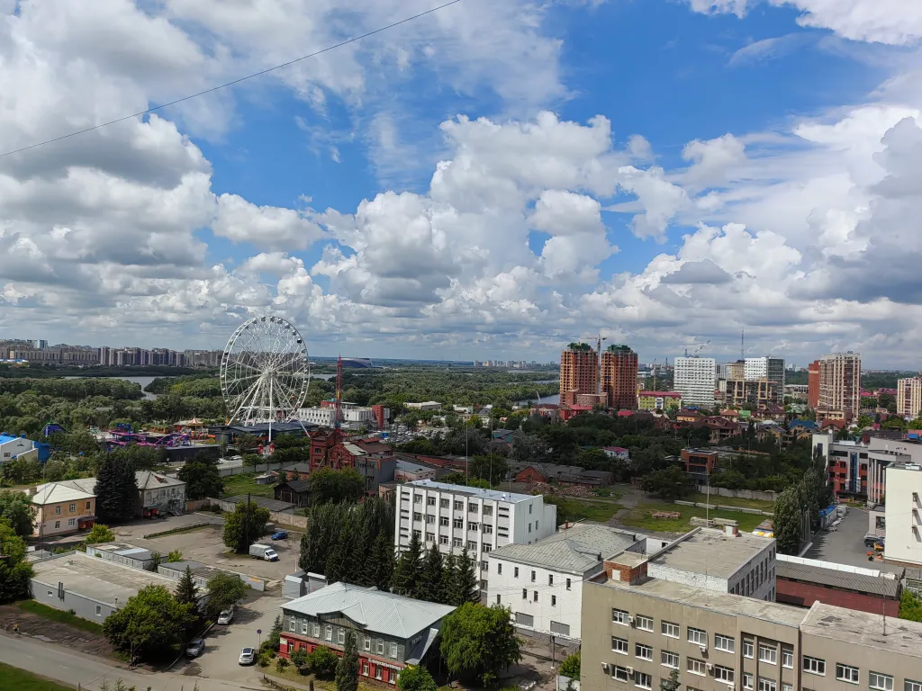 Видовая квартира в центре у парка