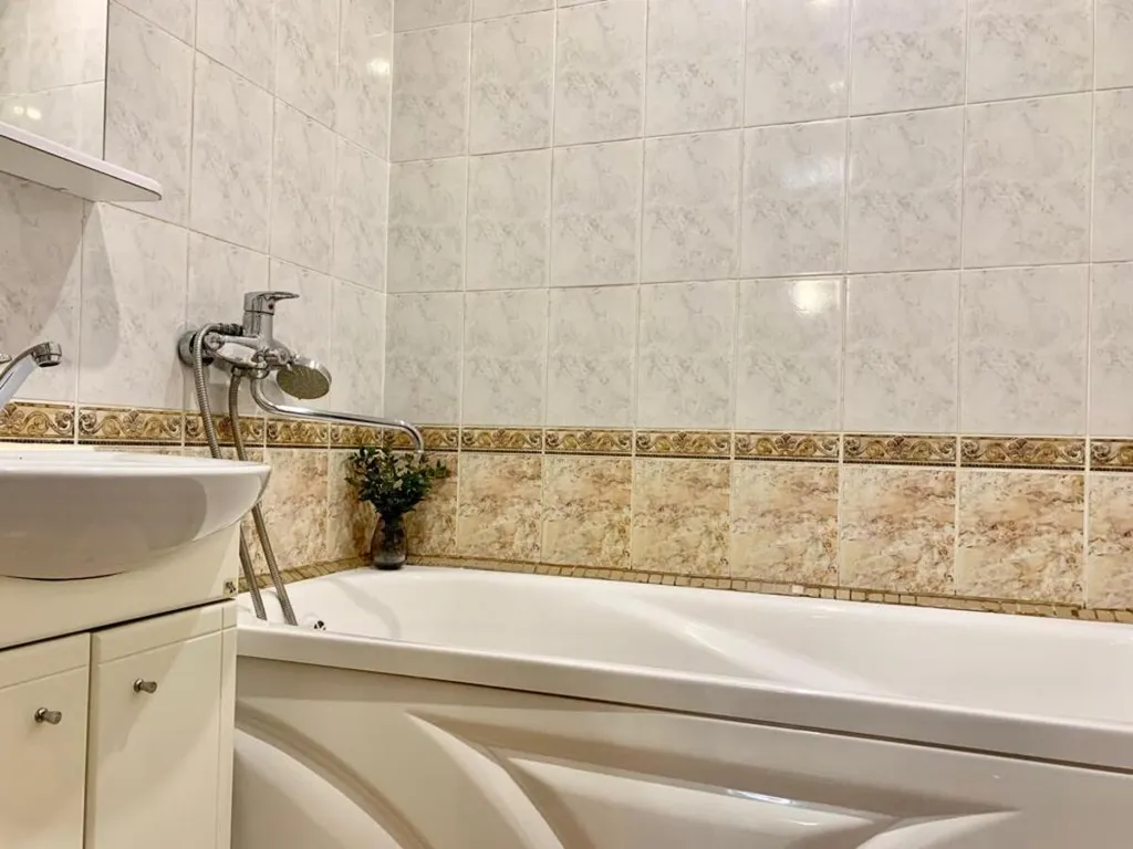 Квартира 2-комнатная квартира у Радуги парк — Екатеринбург