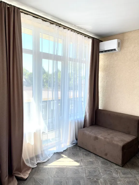 3-х местный номер класса люкс с с видом на море и балконом