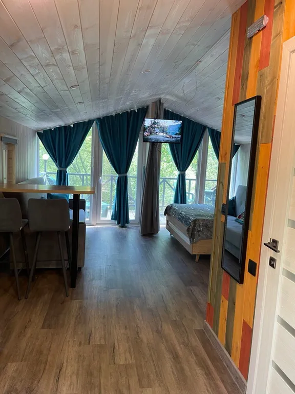 Коттедж Благоустроенный дом — аренда посуточно в Катунь