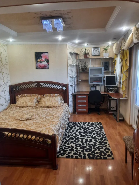 Уютная двухкомнатная квартира с видом на горы