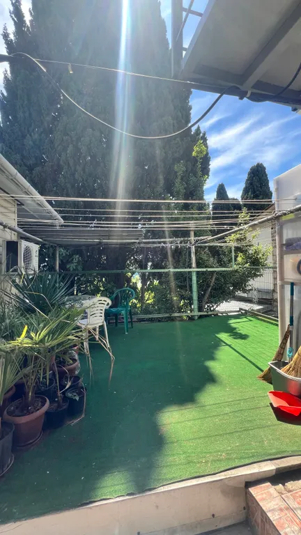 Двухкомнатная квартира в центре возле Массандровского пляжа