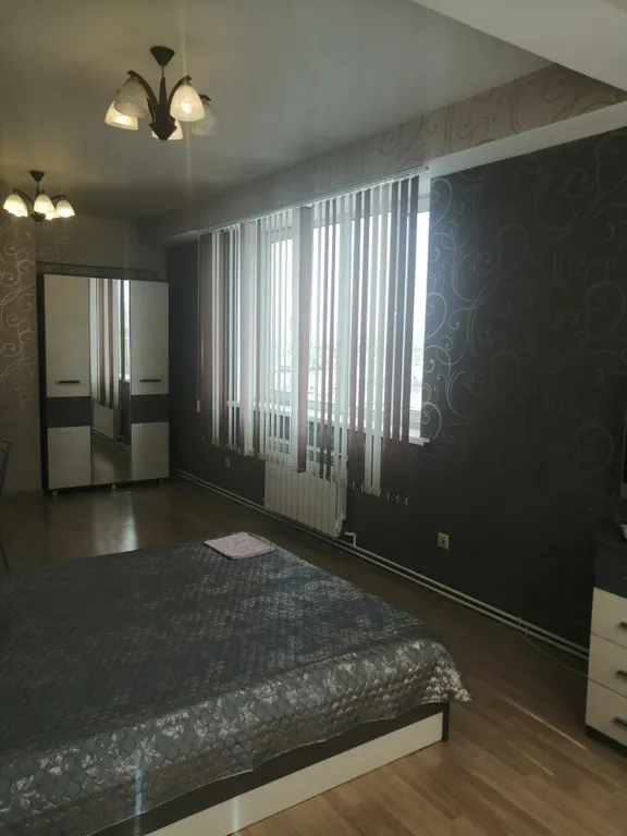 Уютная квартира с камином на набережной