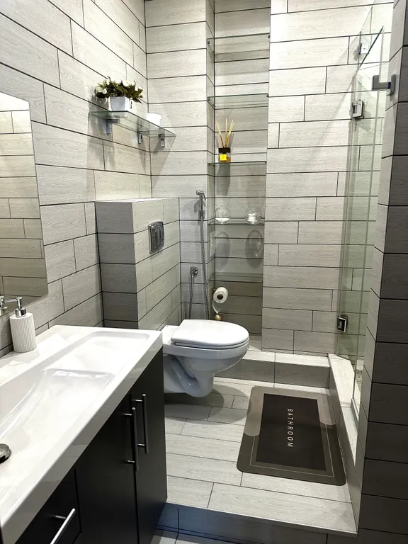 Двухкомнатная квартира в центре города, Российская, Набережная, Арбат