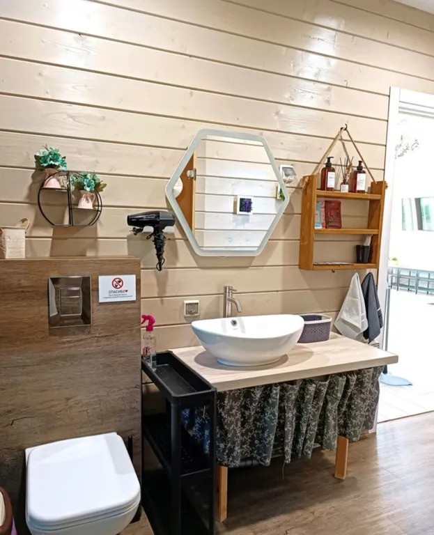 Загородный дом с сауной Hengikarelia, теплый, солнечный, как дома