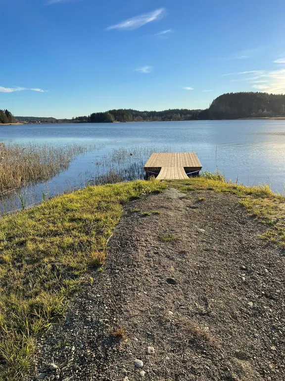Домик на берегу Ладожского озера