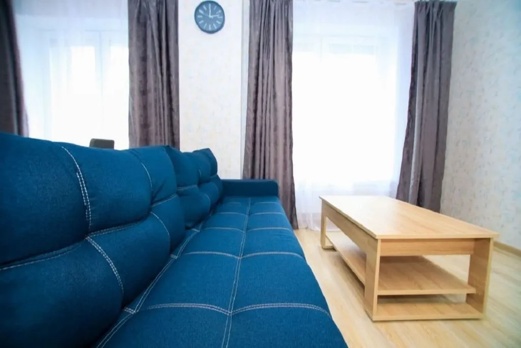 Евродвушка Апарт Гулливер с балконом в центре