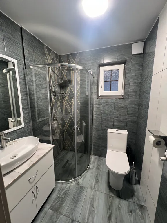 Коттедж-гостевой дом для большой компании