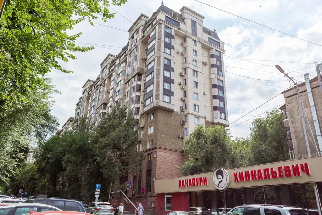 Квартира Однокомнатная квартира в золотом квадрате города Алматы — Алматы