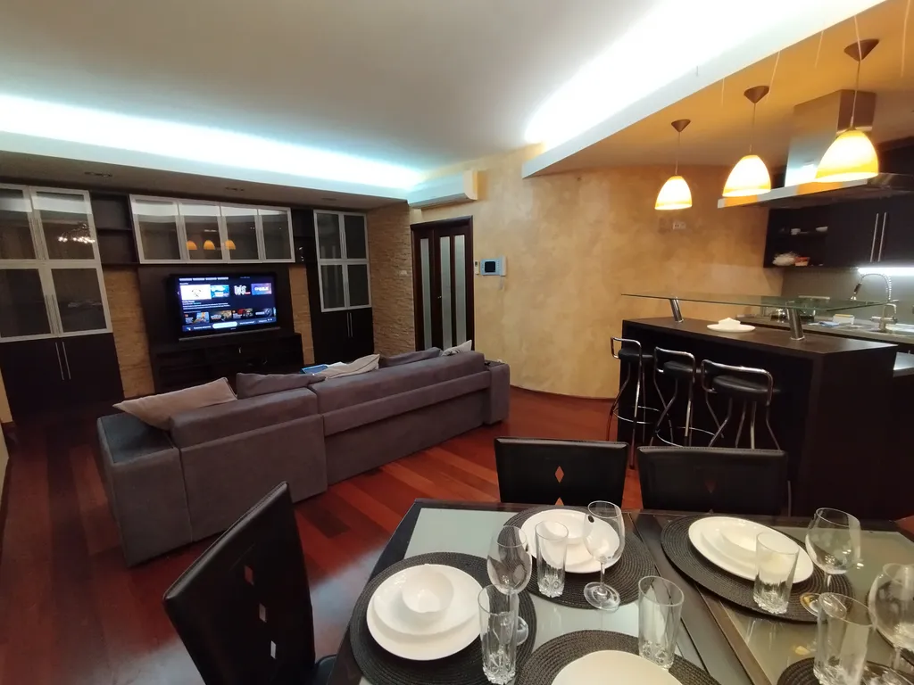 Дом путешественника Люкс