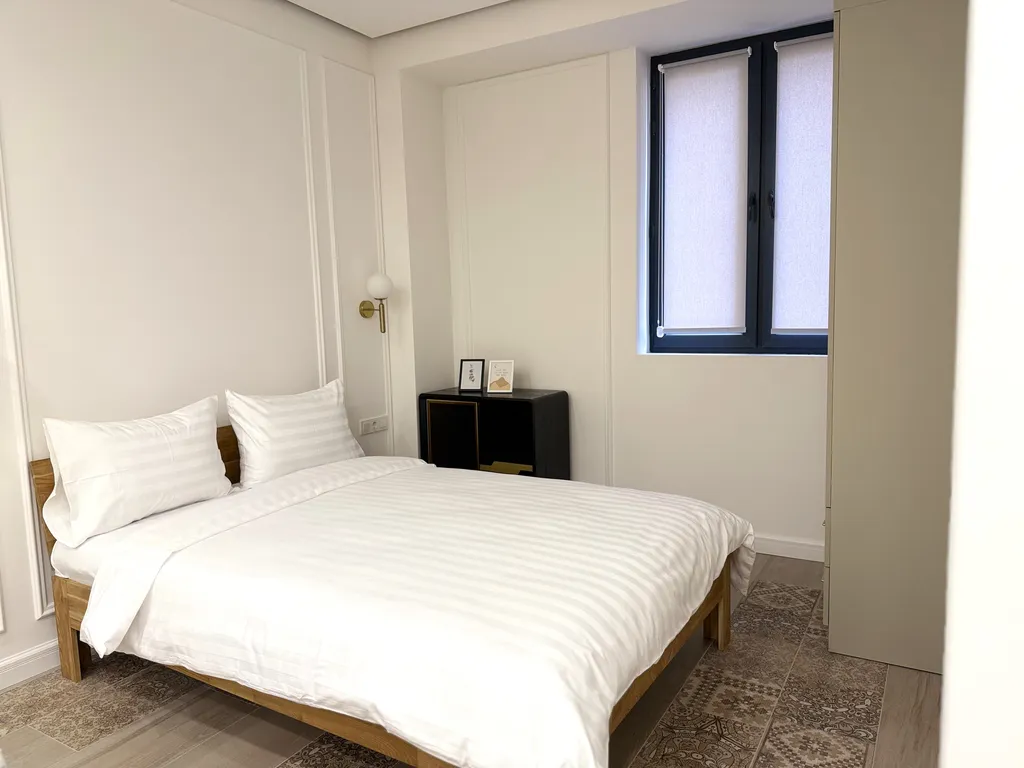 Дизайнерские апартаменты в центре города с 2-мя спальнями