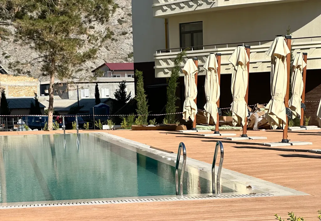 Апартаменты на первой линии с видом на море и горы