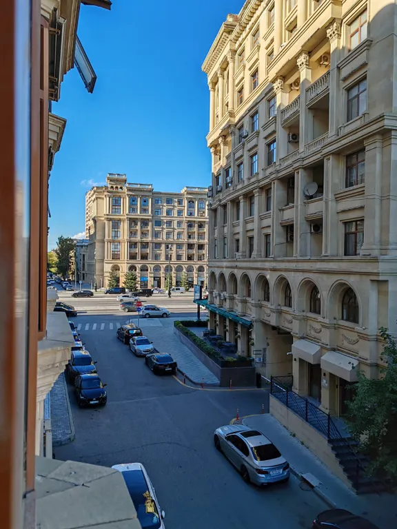 Уютная квартира возле центра Гейдара Алиева