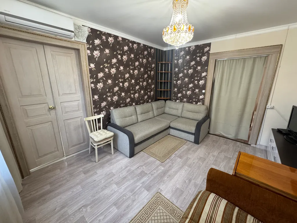 Коттедж Трёхкомнатный дом со своей территорией и автопарковкой, рядом море — Геленджик