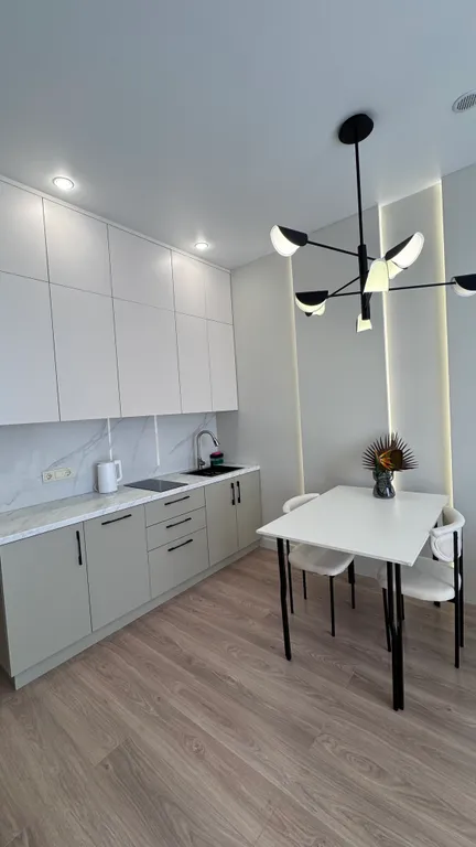 Квартира Современные апартаменты рядом с метро в центре Алматы 652 — Алматы