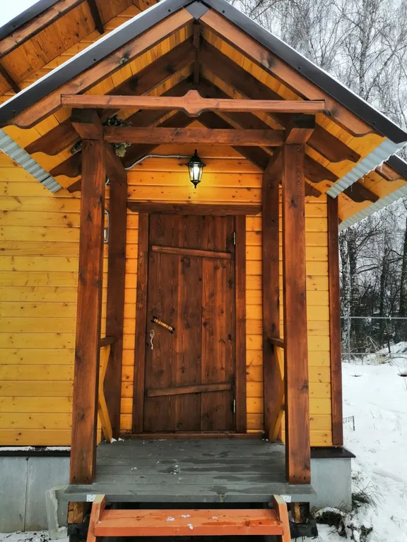 Уютные домики на берегу озера с баней на дровах