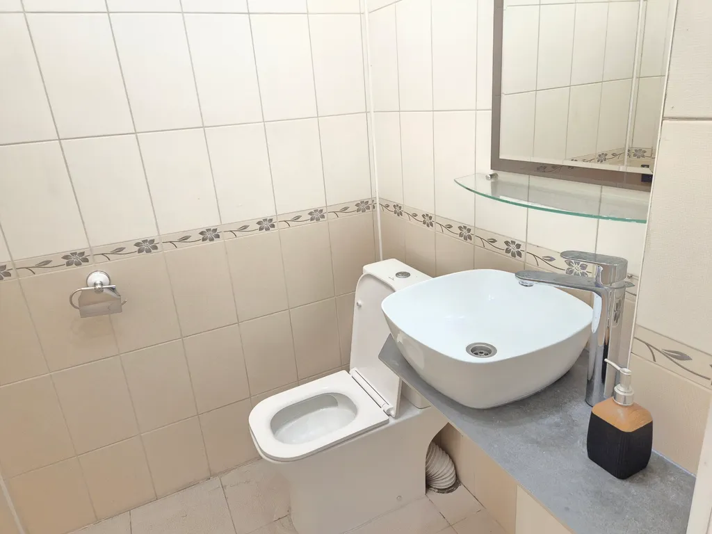 Дом с баней и бассейном