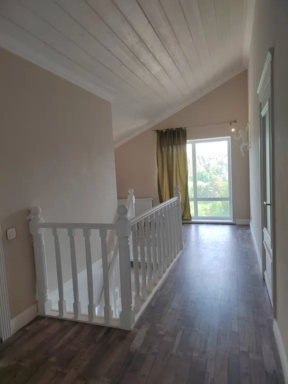 Дом коттедж с дизайнерским ремонтом