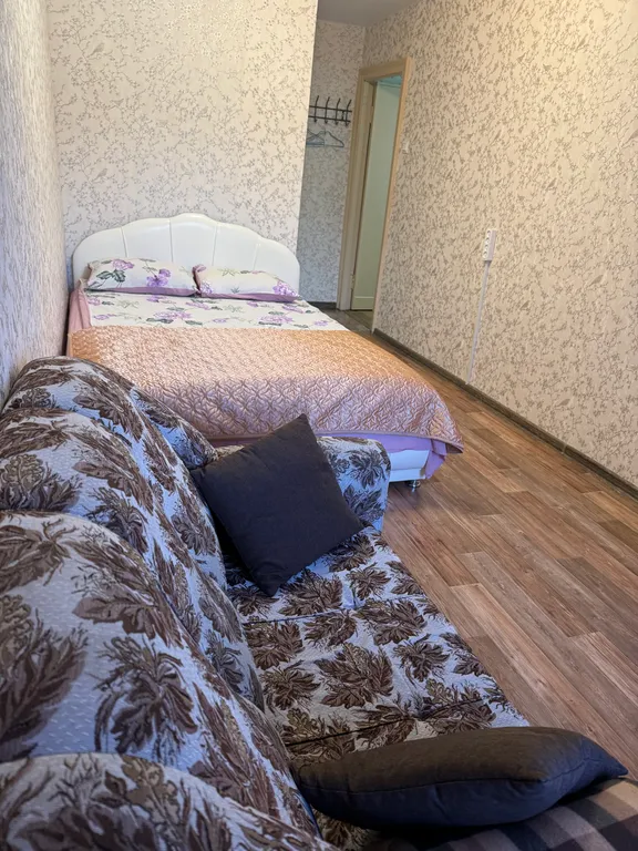 Просторная и теплая квартира в центре у метро с бесплатной парковкой