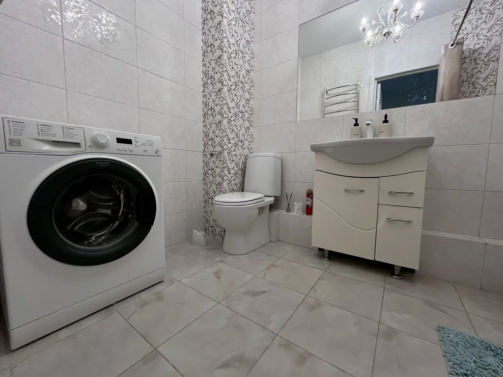 Квартира с панорамными окнами в центре города