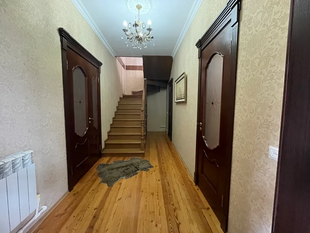 5-комнатный Дом