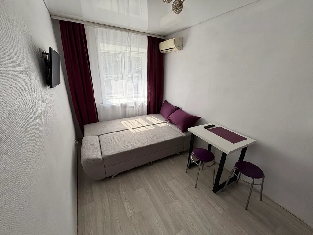 Квартира-студия в центре, на Амурском Бульваре