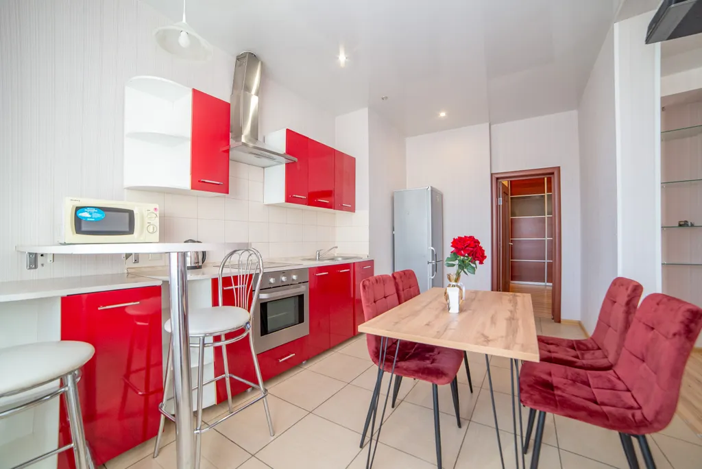 Красная вишня и голубика