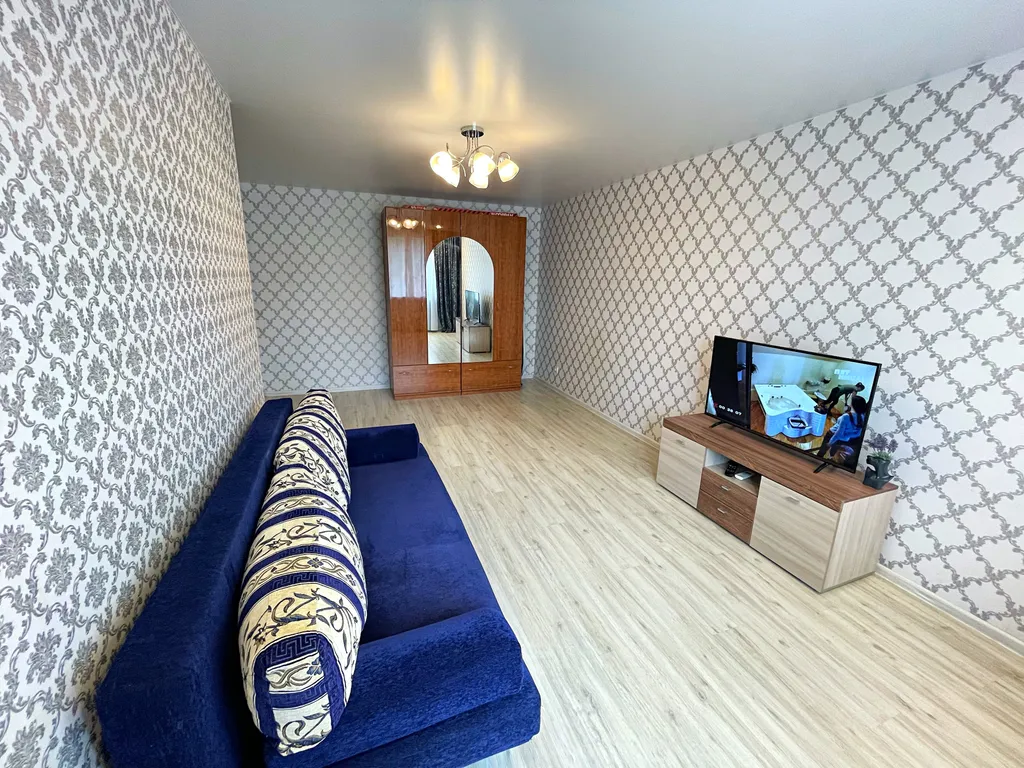 Солнечная двухкомнатная квартира